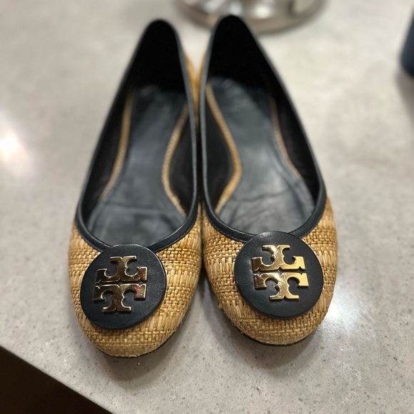 Tory Burch Reva Raffia Straw Logo Ballet Flat - Picture 5 of 11